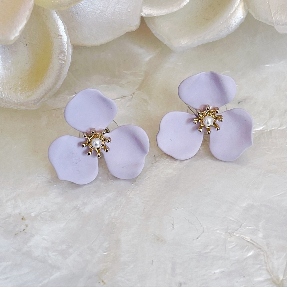 Dainty Purple Flower Faux Pearl Earrings